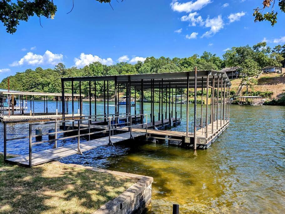 #05 - Lakefront Two Bedroom Cottage- Pet Friendly ฮอตสปริงส์ ภายนอก รูปภาพ